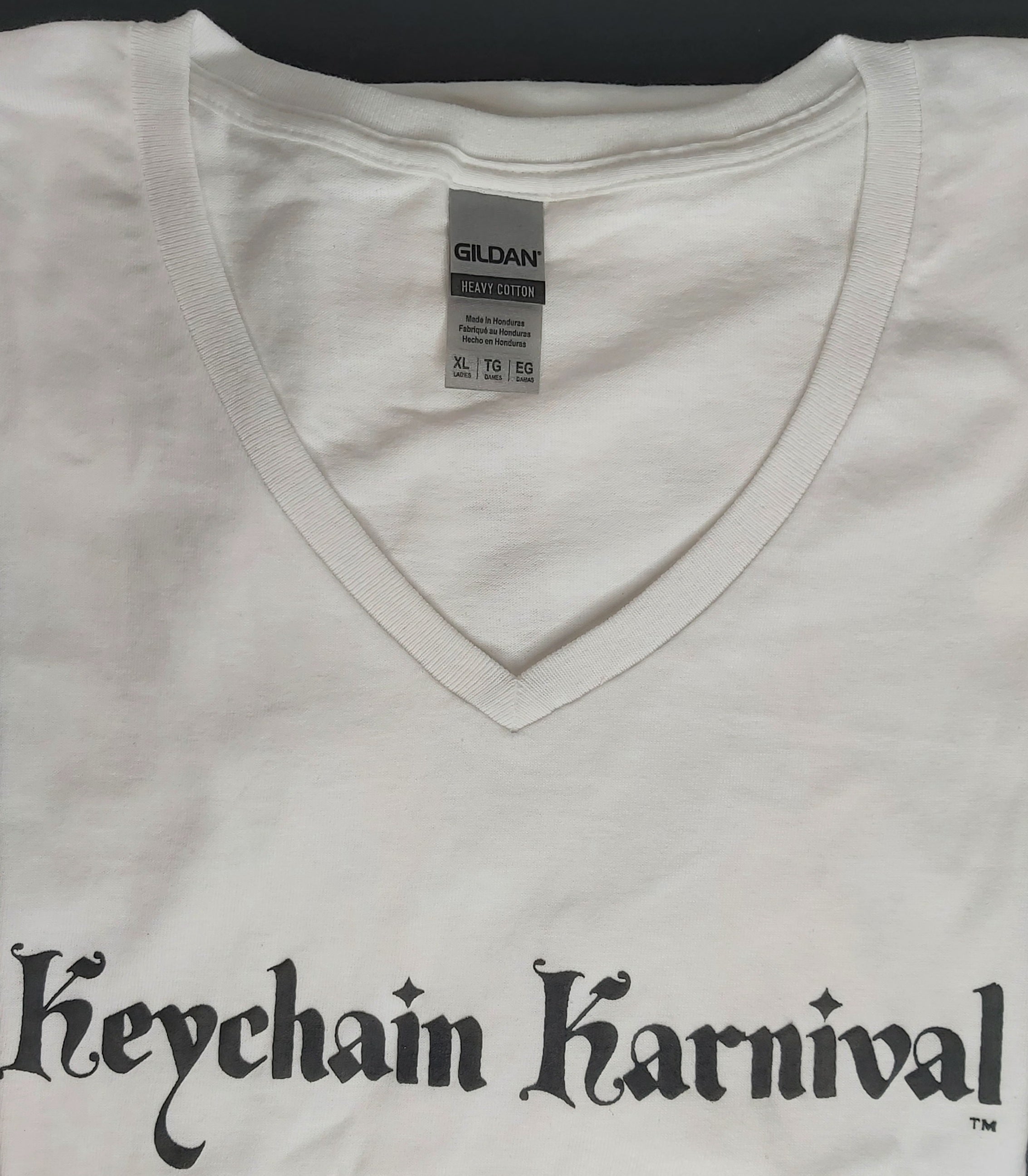 Keychain Karnival T-shirt - Puff Print - V-Neck
